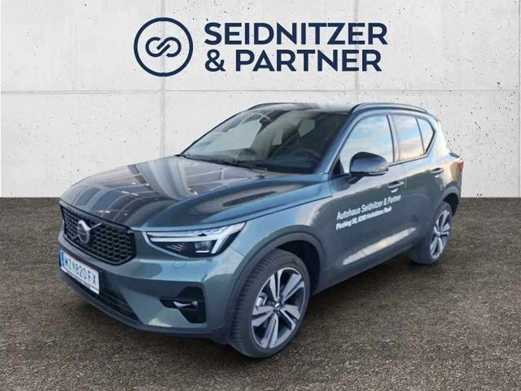 Volvo XC40 Plus Dark