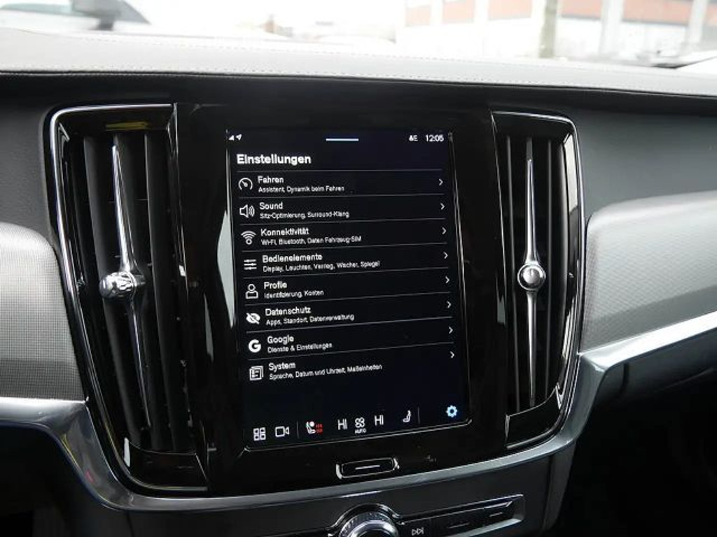 Volvo V90