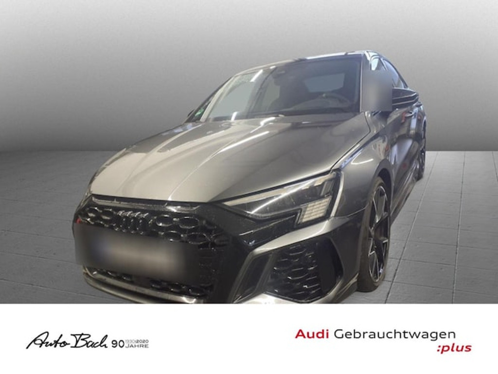 Audi RS3 Sedan Quattro S-Tronic