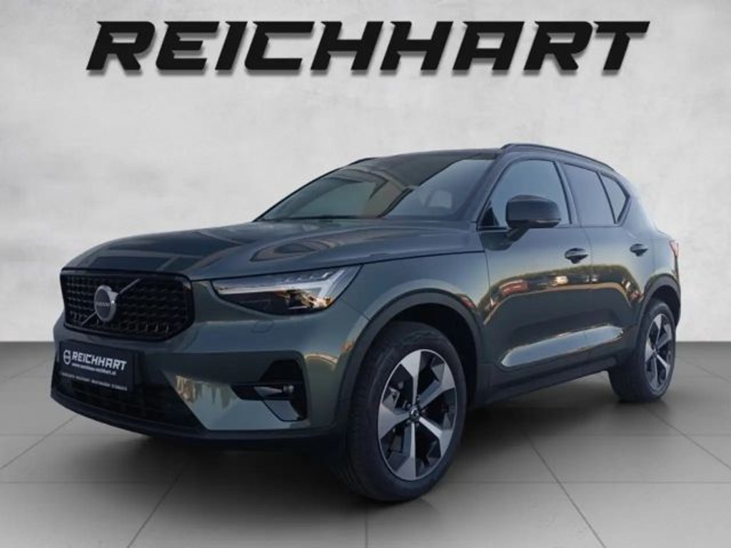 Volvo XC40 Plus Dark