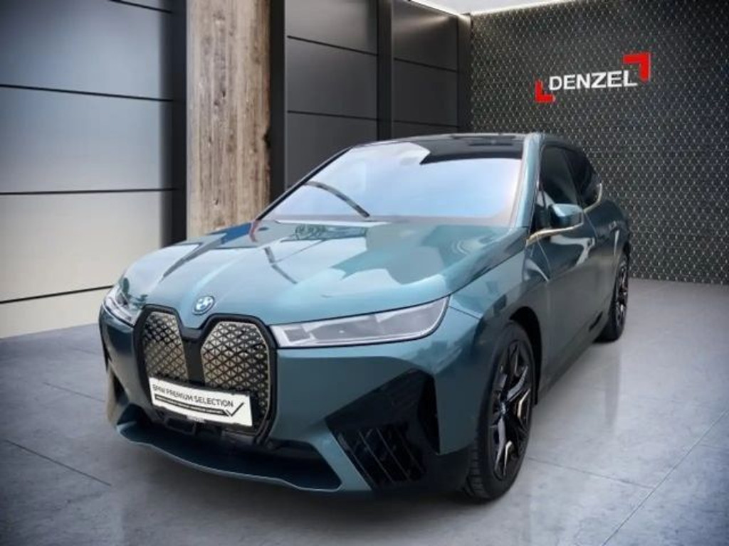 BMW iX