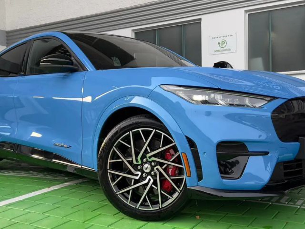 Ford Mustang Mach-E 4x4 AWD GT