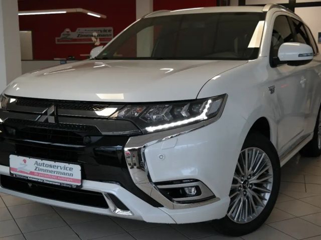 Mitsubishi Outlander +SHZ+STANDHEIZUNG+NAVI+LEDER+LENKRADHEIZ.+