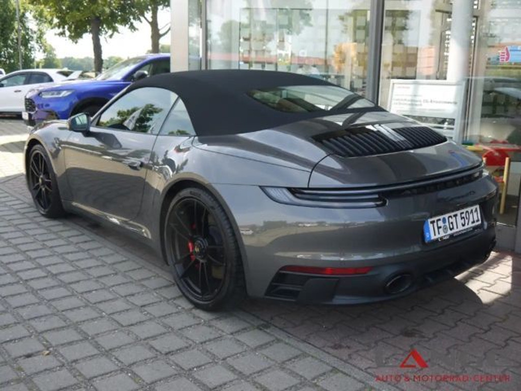 Porsche 992