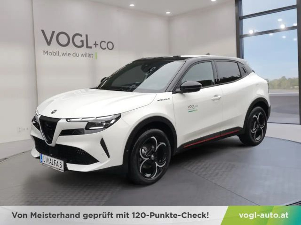 Alfa Romeo Junior Ibrida