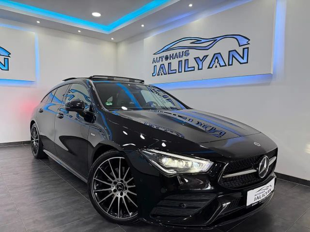 Mercedes-Benz CLA-Klasse CLA 220 4MATIC AMG Line Shooting Brake CLA 220 d