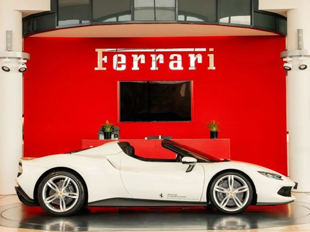 Ferrari 296