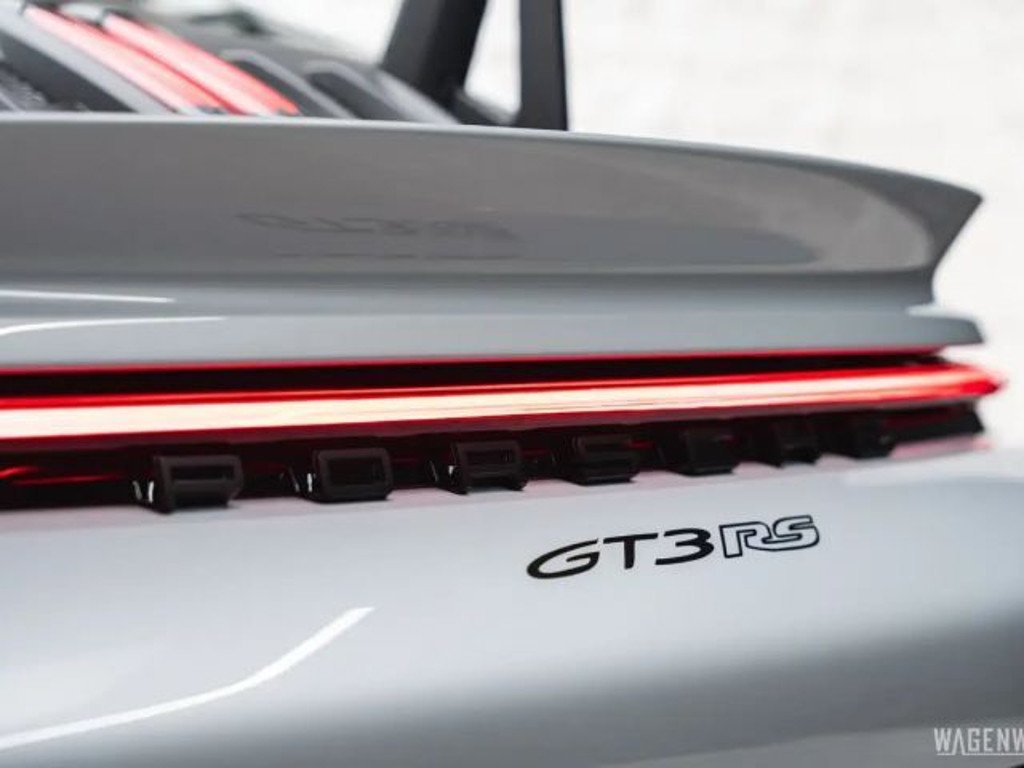 Porsche 992