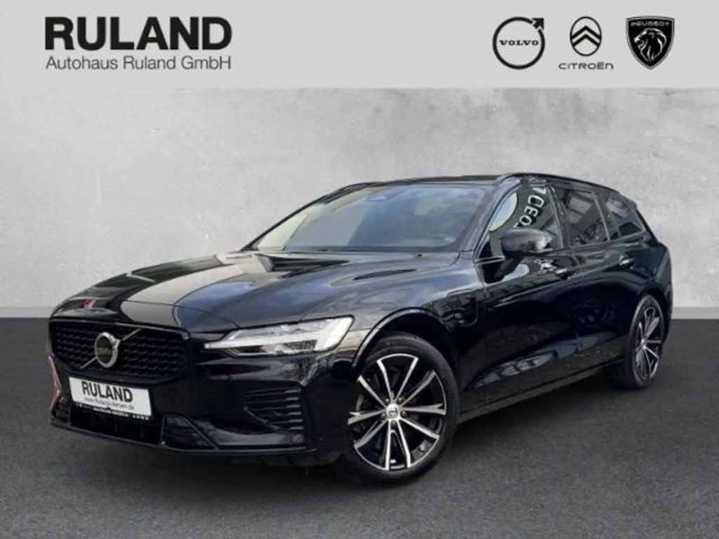 Volvo V60 AWD Hybrid Recharge Plus Dark