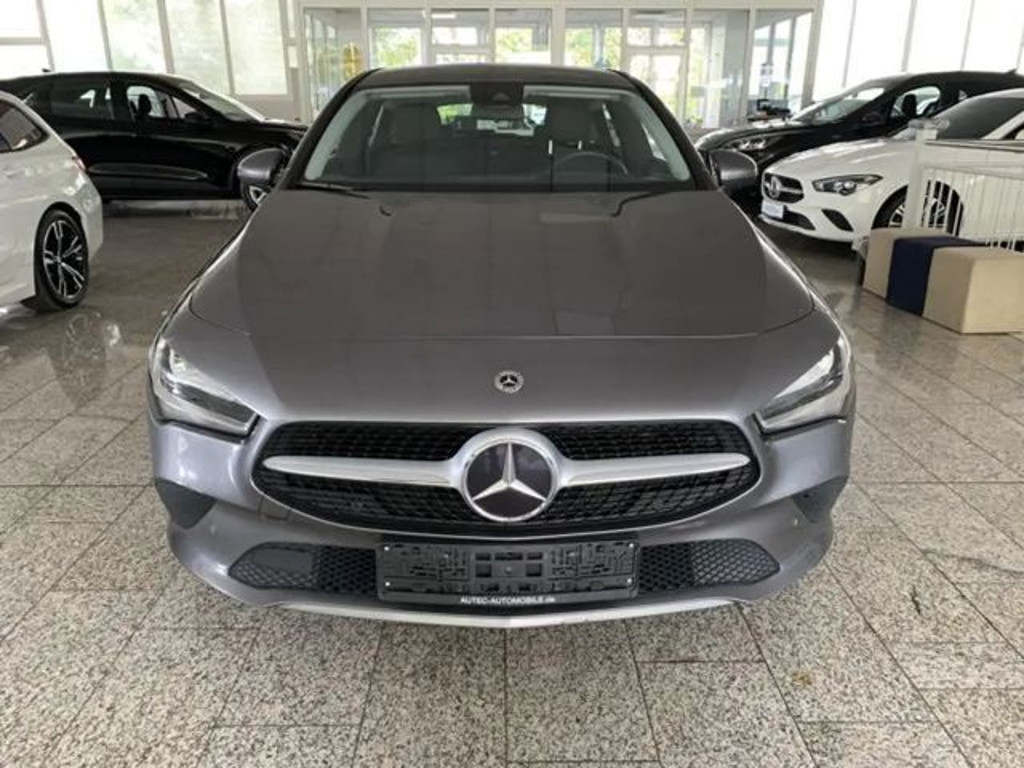 Mercedes-Benz CLA-Klasse CLA 200 Shooting Brake CLA 200 d Sedan
