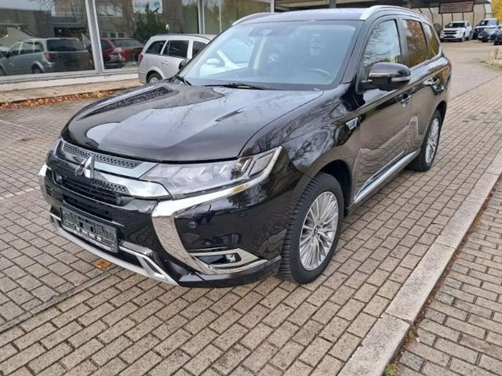 Mitsubishi Outlander PHEV 4WD MIVEC
