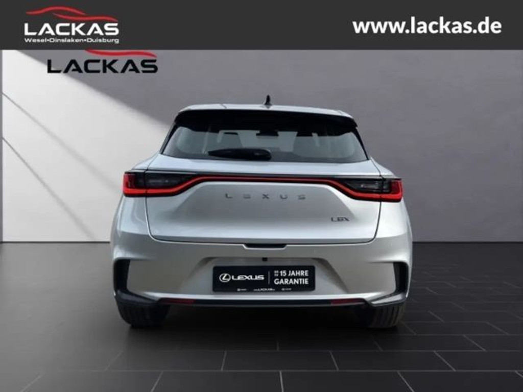 Lexus LBX