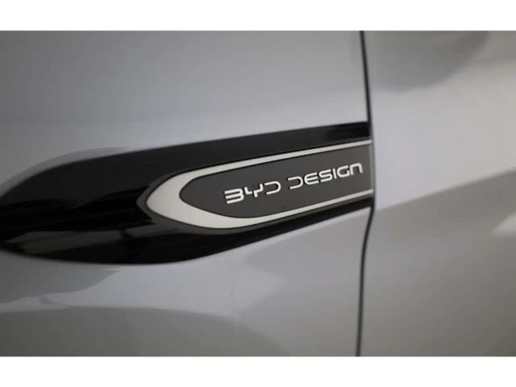 BYD Sealion 7