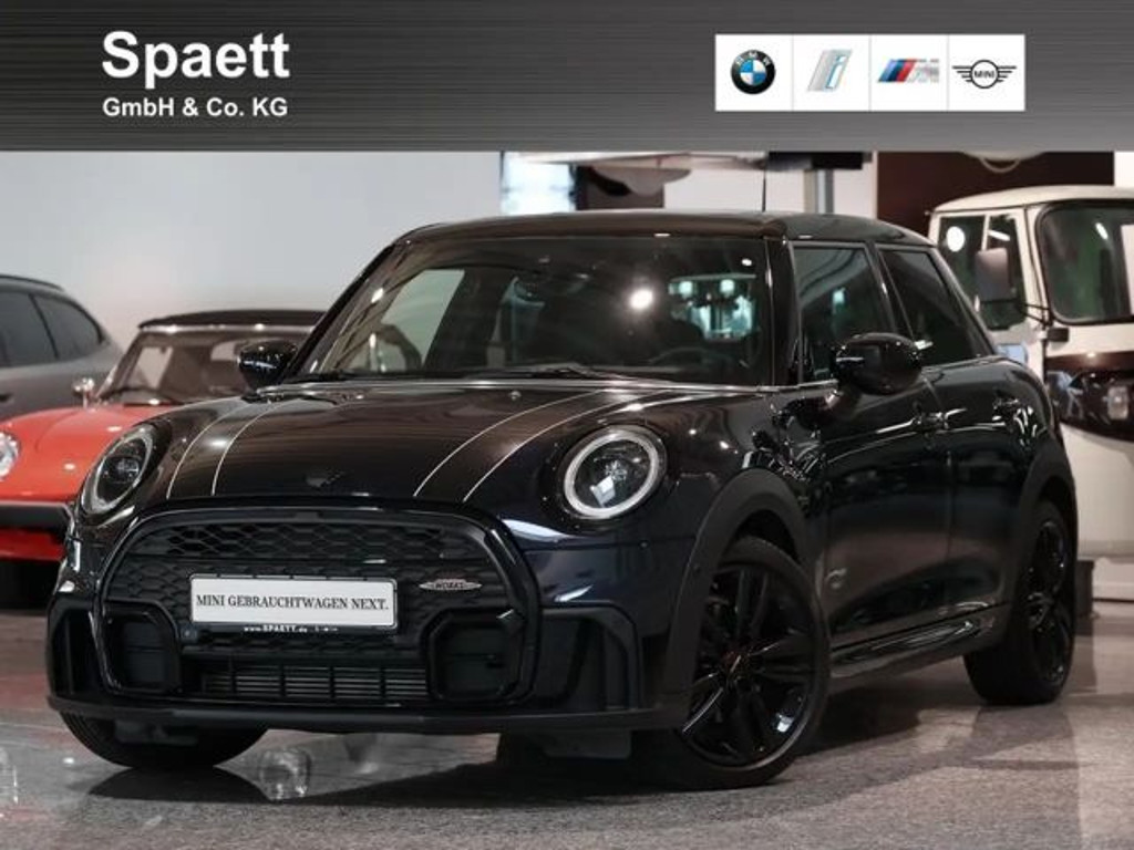 Mini Cooper 5 Tür. JCW Pano.DrivAss LED 17Zoll