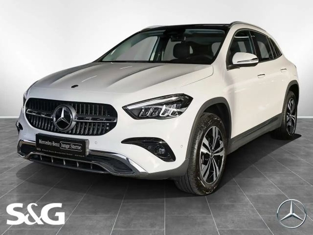 Mercedes-Benz GLA-Klasse GLA 180 PANO+KAMERA+KEYLESS+DISTRONIC+TOTWINKEL