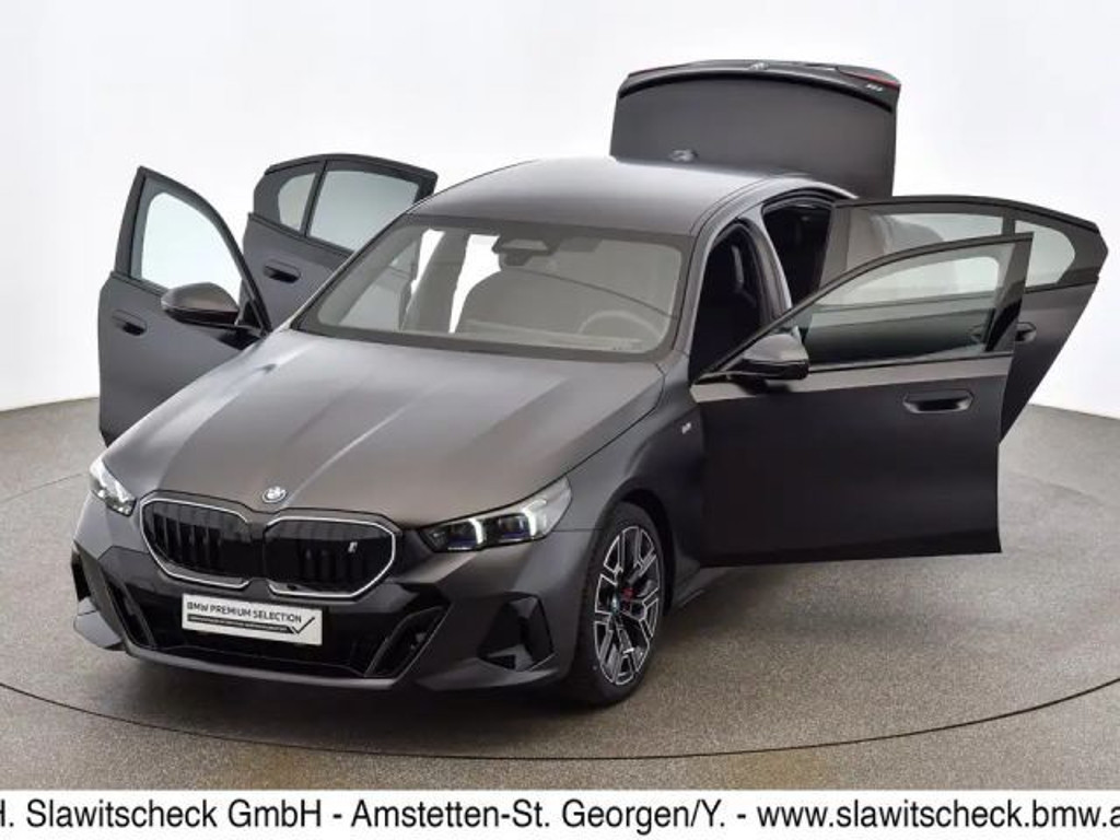 BMW i5