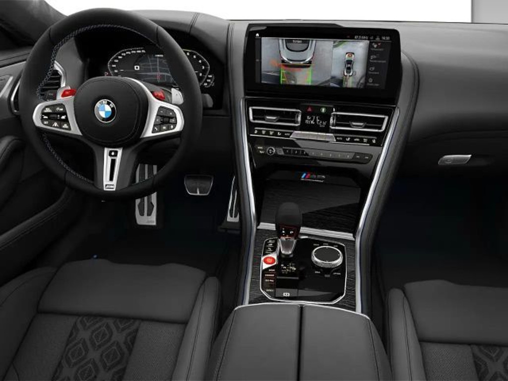 BMW M8
