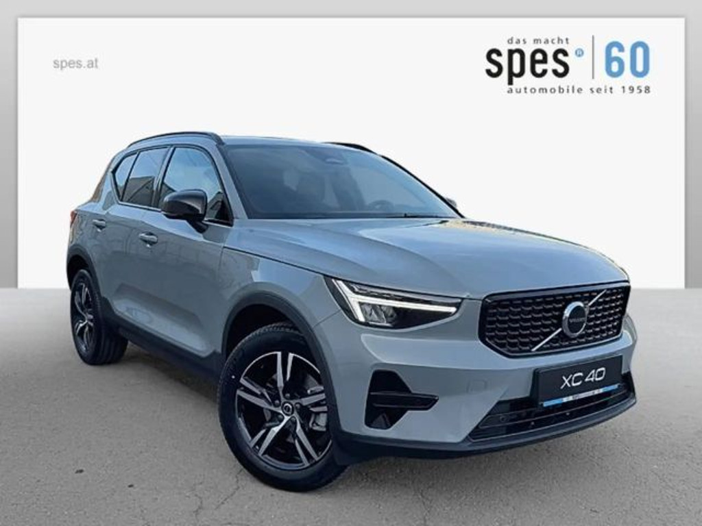 Volvo XC40 Plus Dark