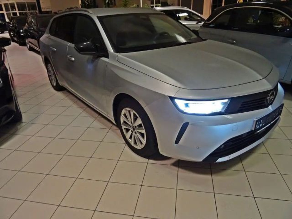 Opel Astra Sports Tourer Business Elegance