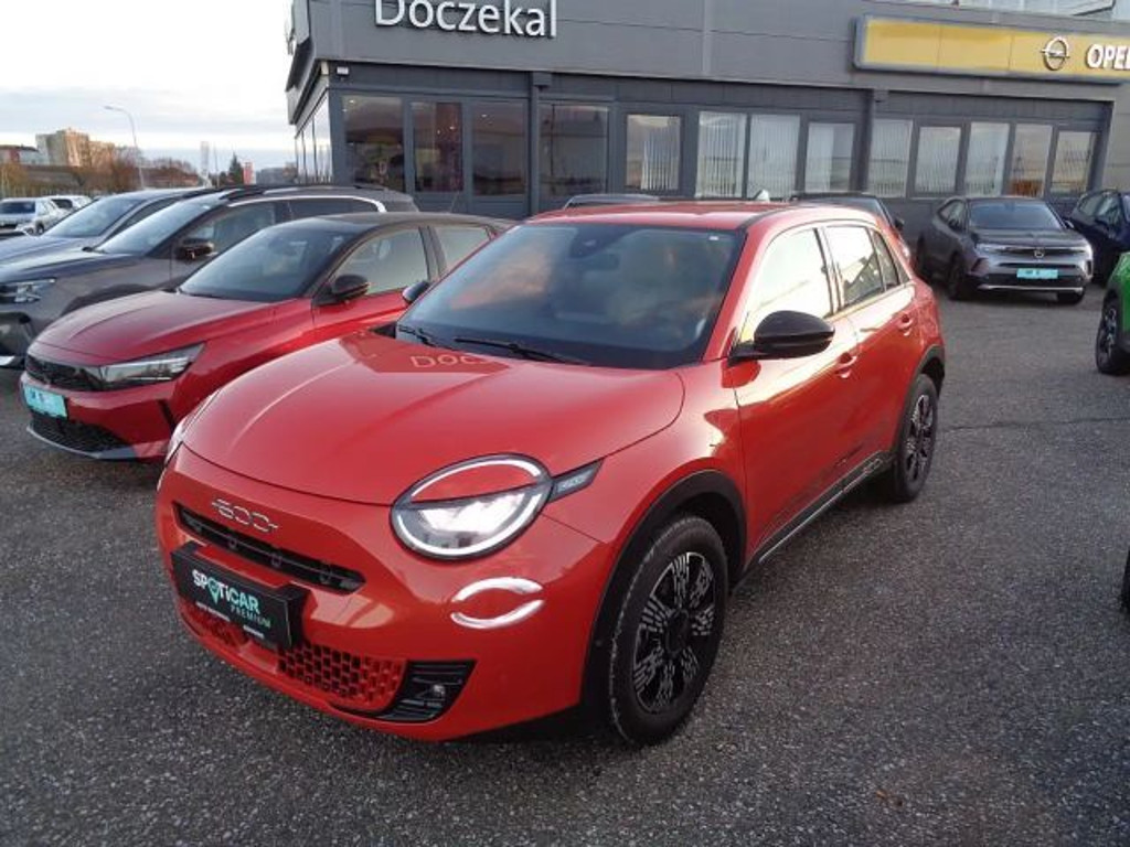 Fiat 600e Hybrid 100 6-Gang eDCT