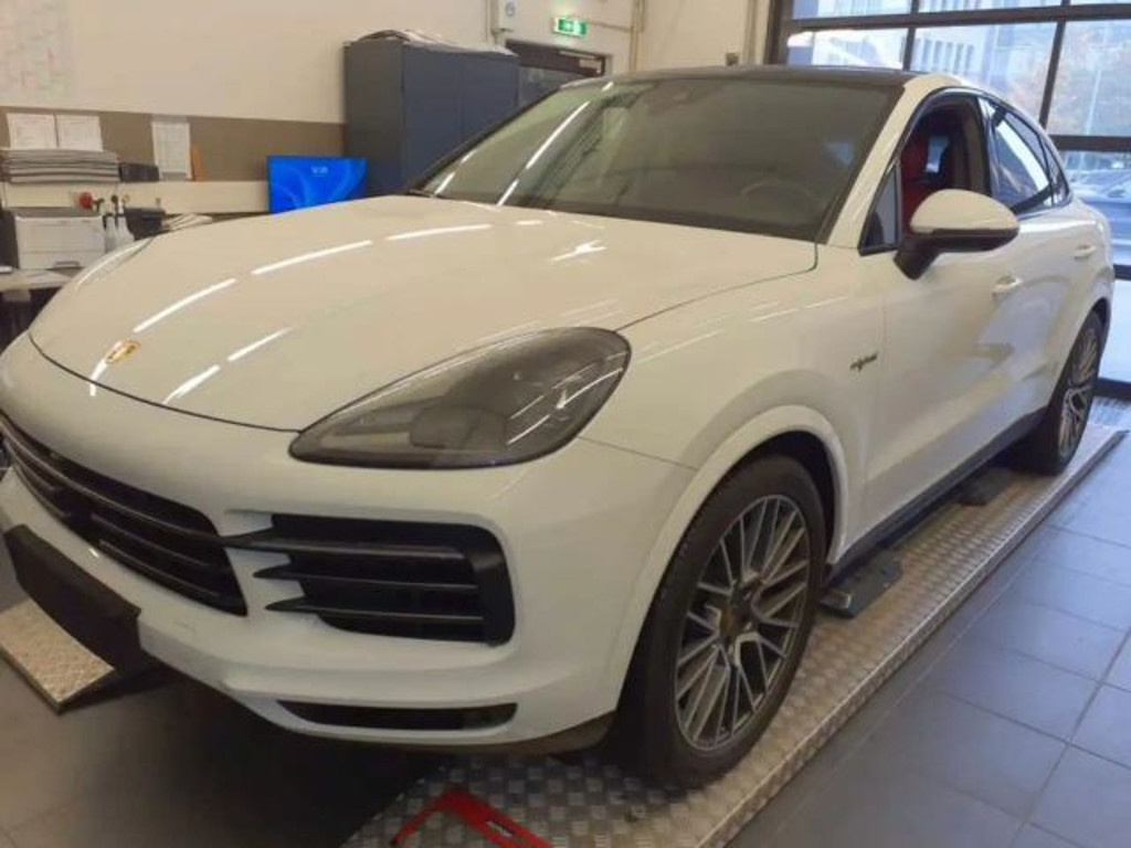 Porsche Cayenne E-Hybrid Coupé Platinum Edition