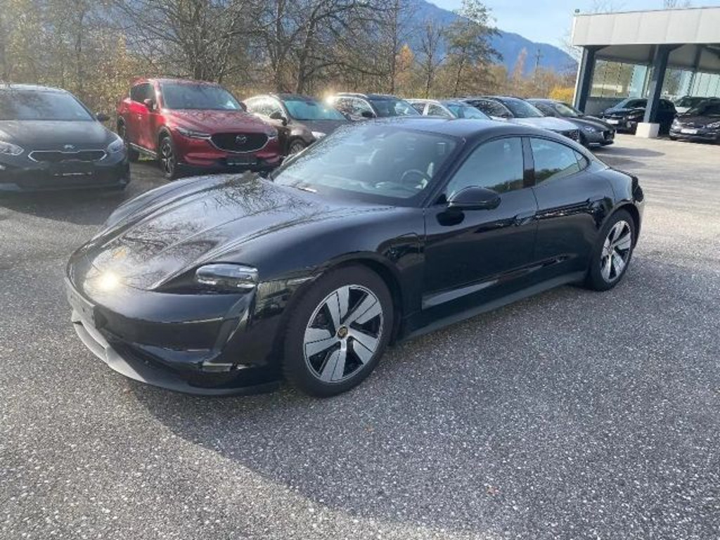 Porsche Taycan 71kWh