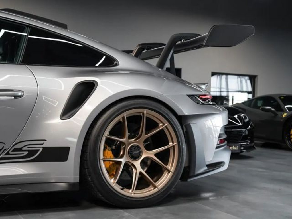 Porsche 992