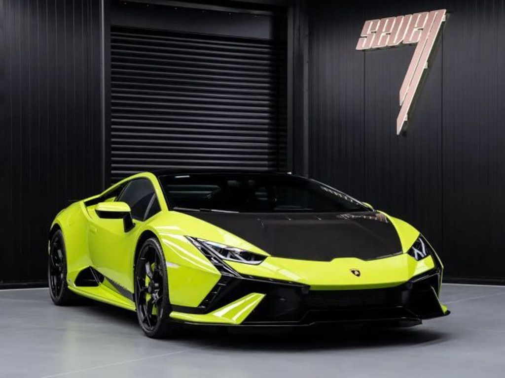 Lamborghini Huracan n Tecnica Carbon front & rear bonnet + Alcantara