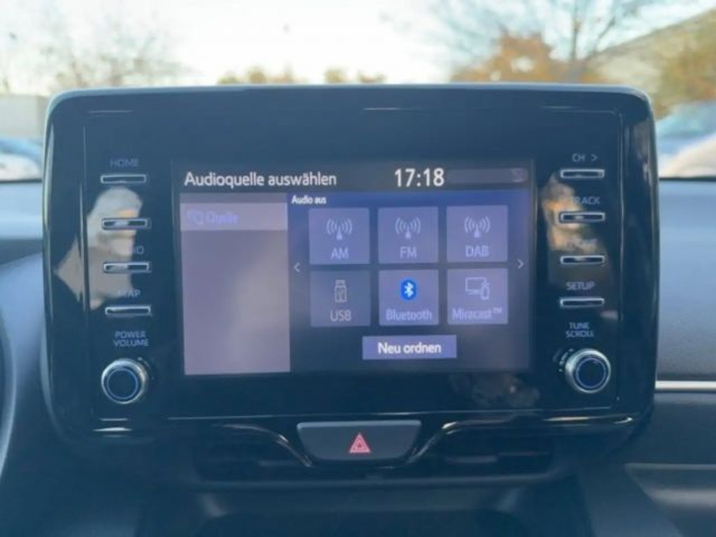 Toyota Yaris Style Hatchback