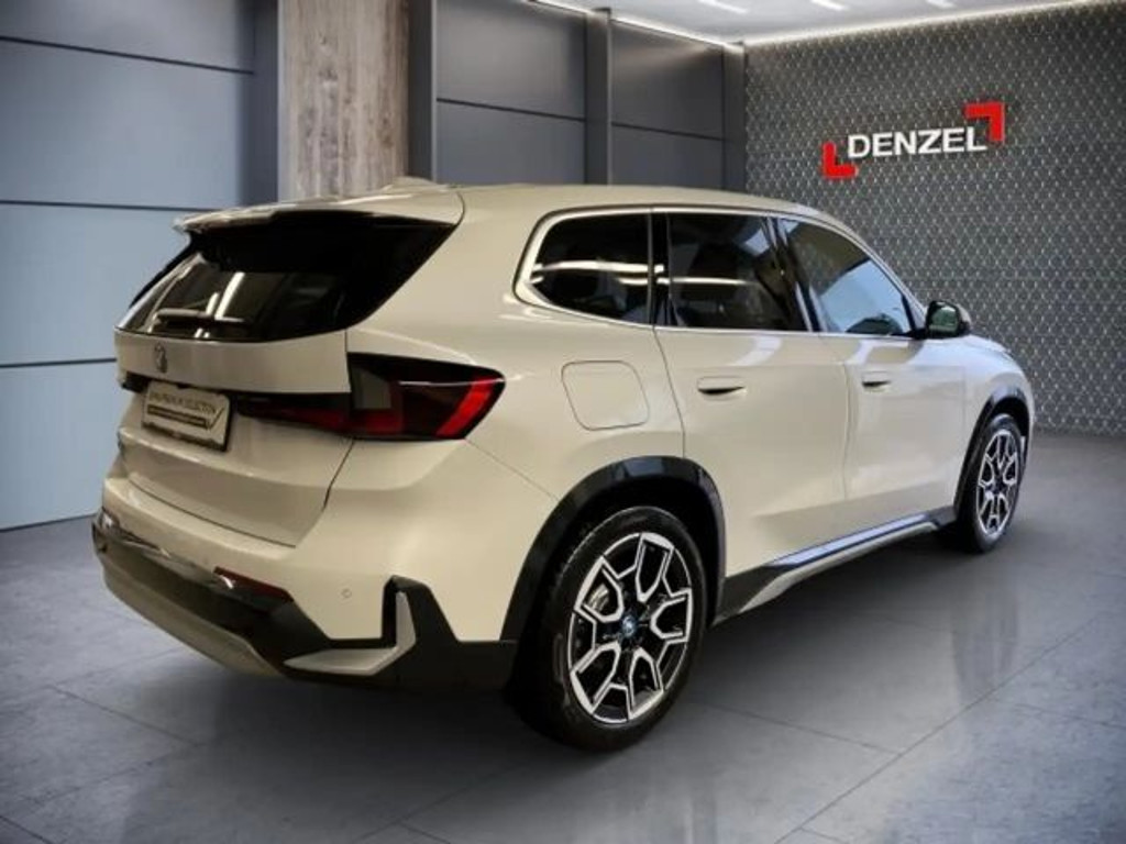 BMW iX1 xDrive30