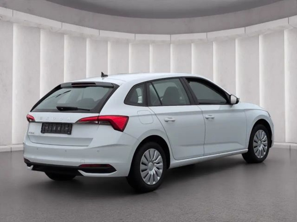 Skoda Scala Essence TSI*DSG AHK LED SHZ Tempo digCockp