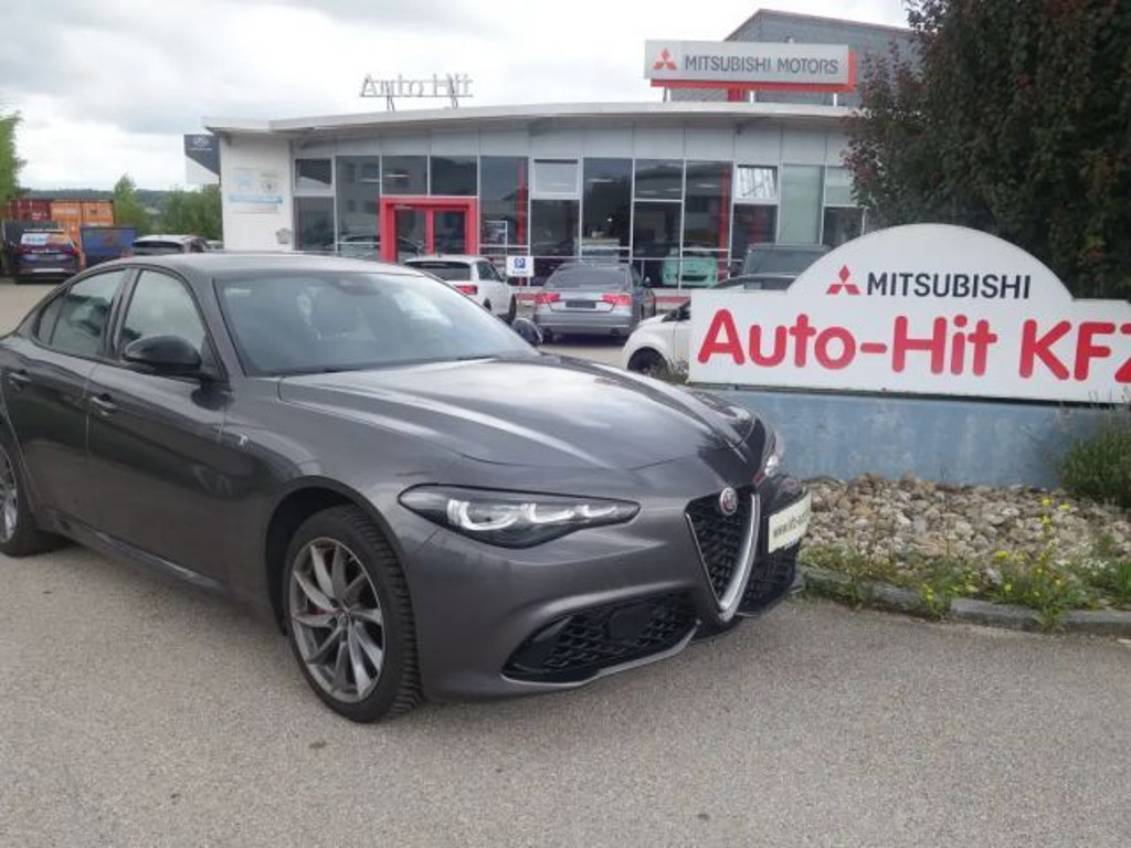Alfa Romeo Giulia TI Q4 AT8