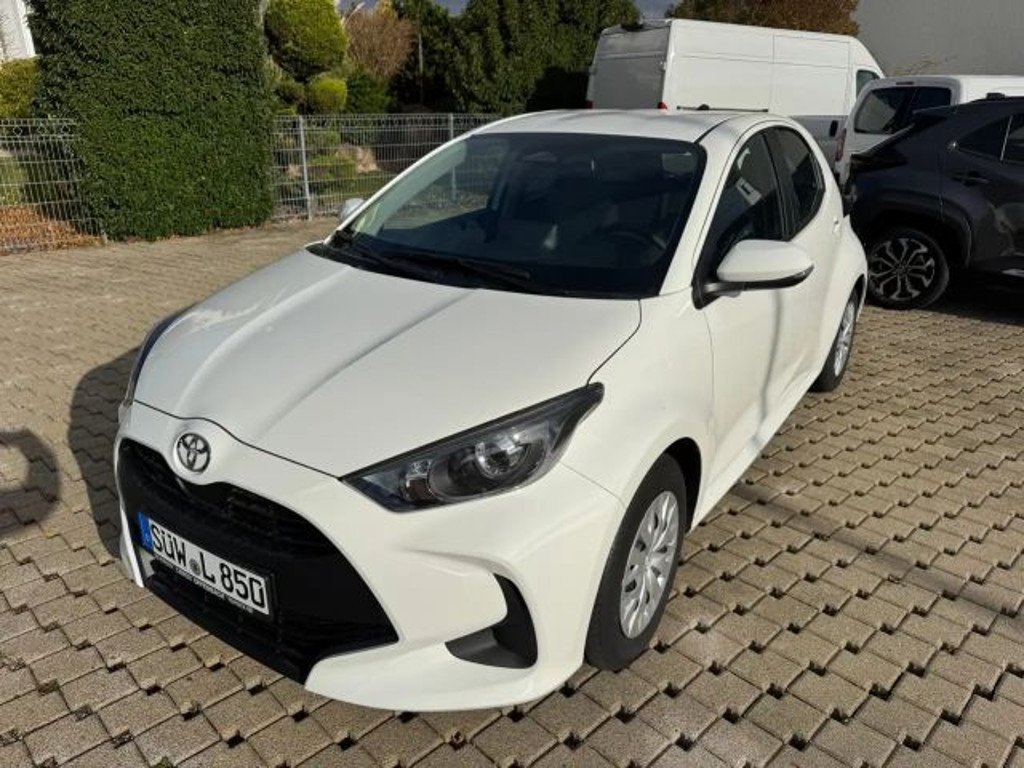 Toyota Yaris Business Hatchback Hybride
