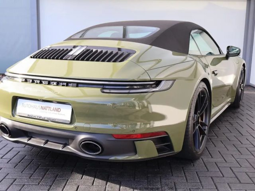 Porsche 992