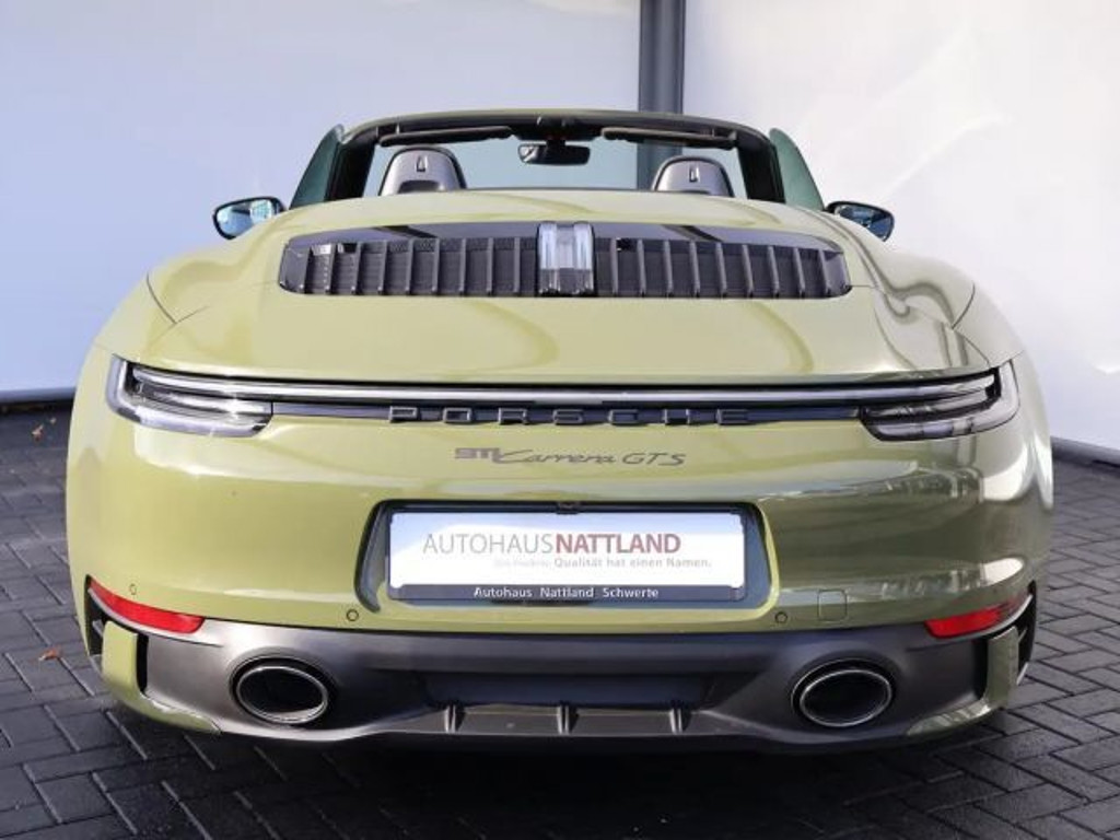 Porsche 992
