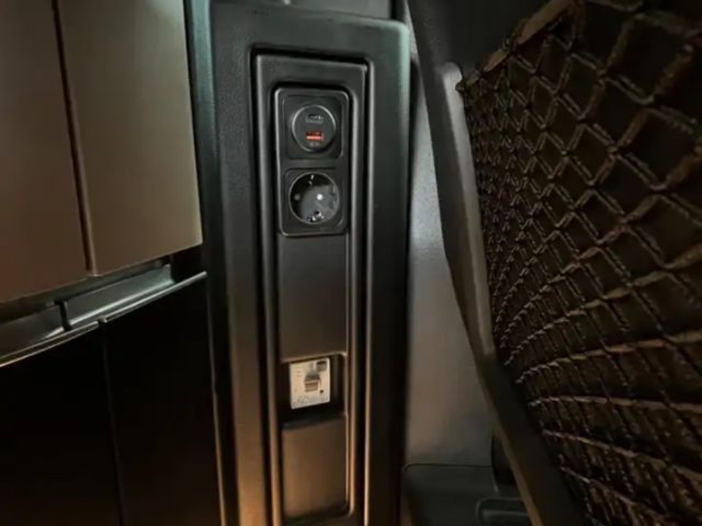 Mercedes-Benz Marco Polo