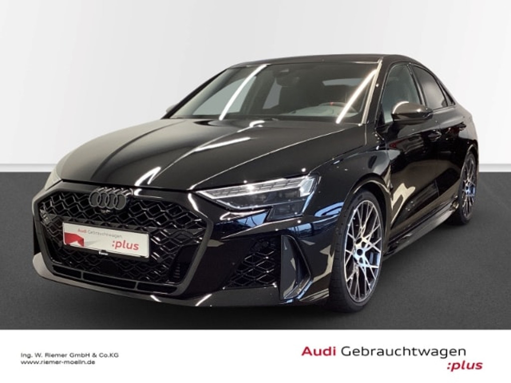 Audi RS3 Sedan Quattro S-Tronic