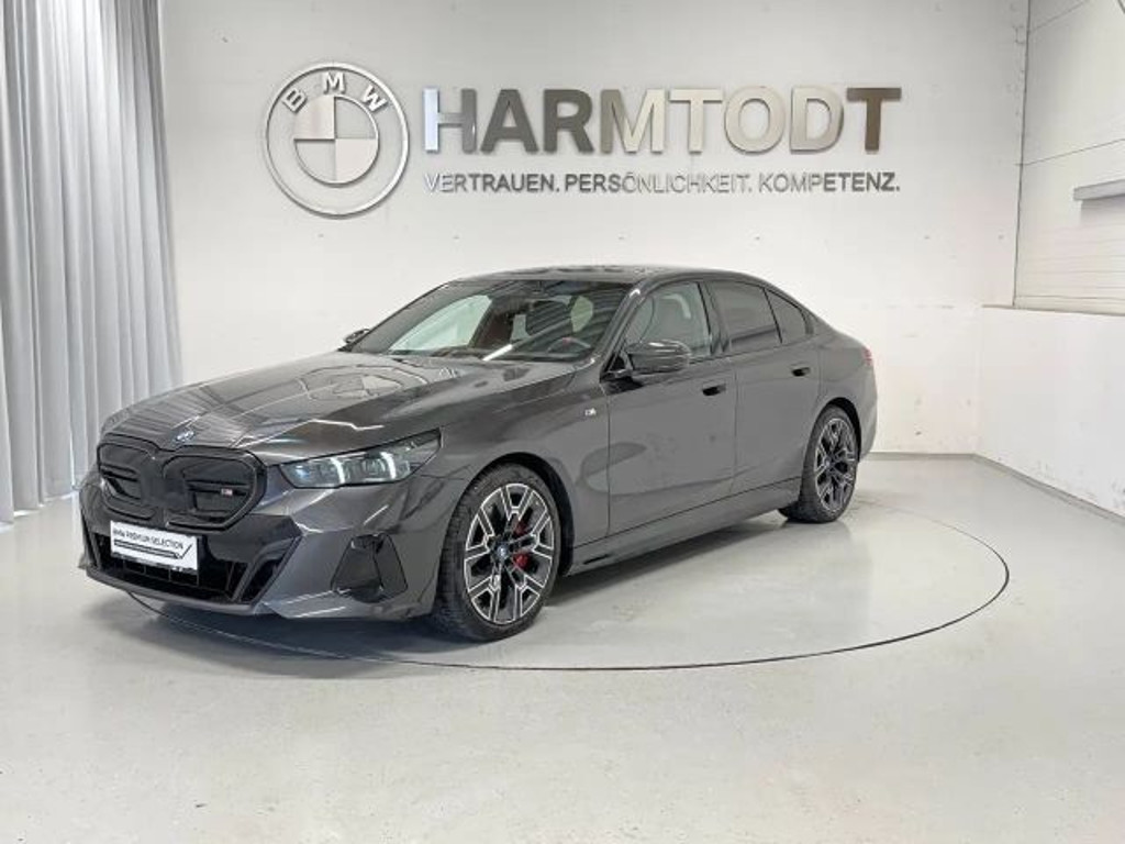 BMW i5 xDrive Sedan M60