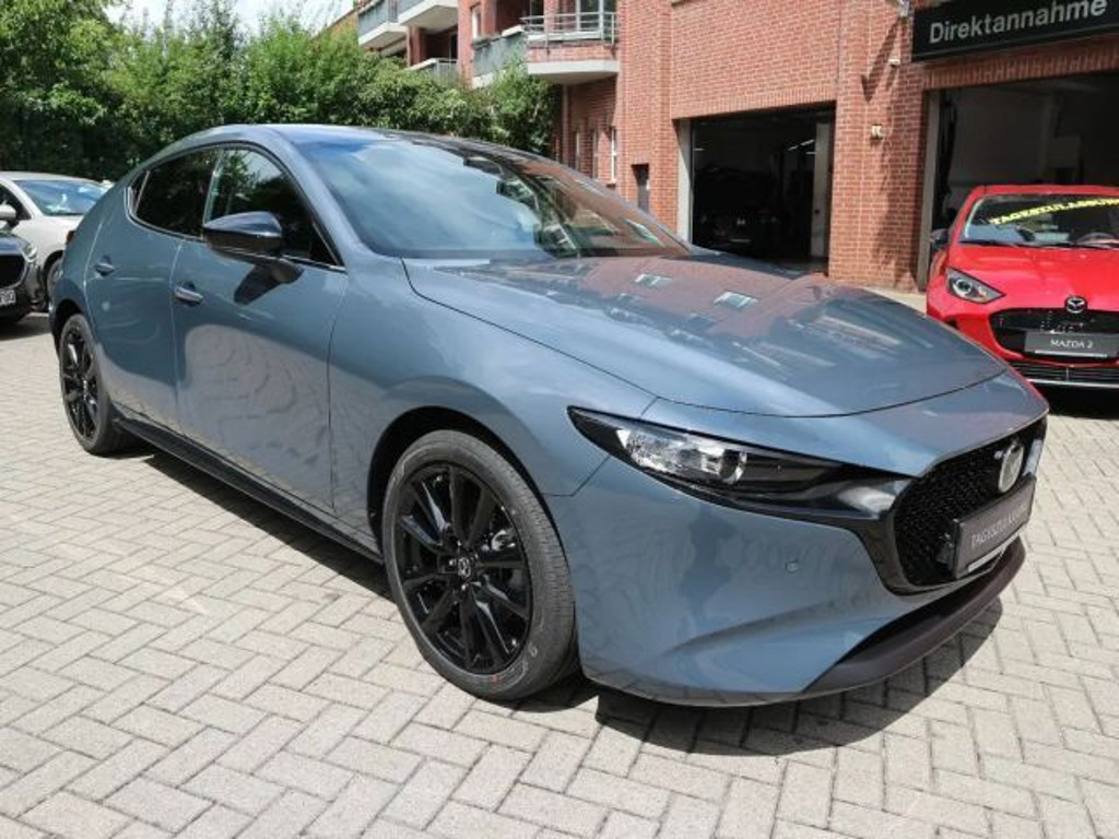 Mazda 3 SkyActiv 2.5L Homura e-Skyactiv