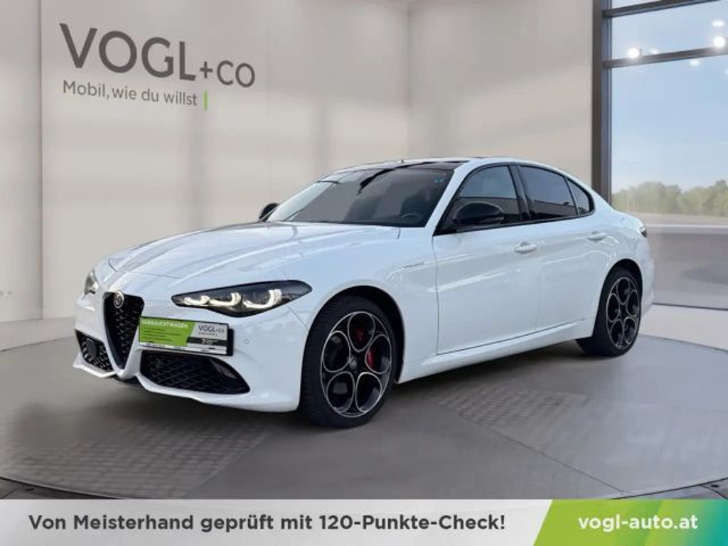 Alfa Romeo Giulia Q4 AT8