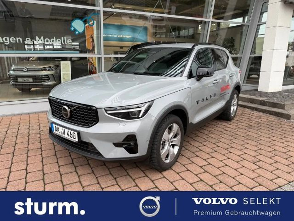 Volvo XC40 Plus Dark