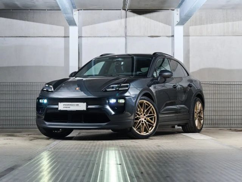Porsche Macan 4