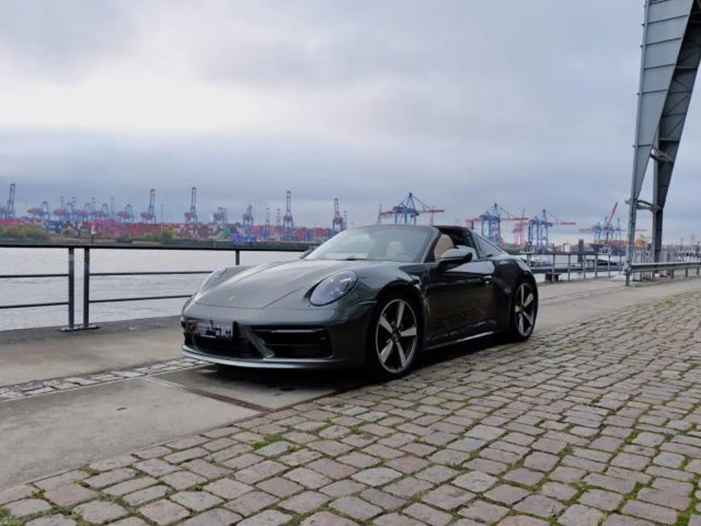 Porsche 992