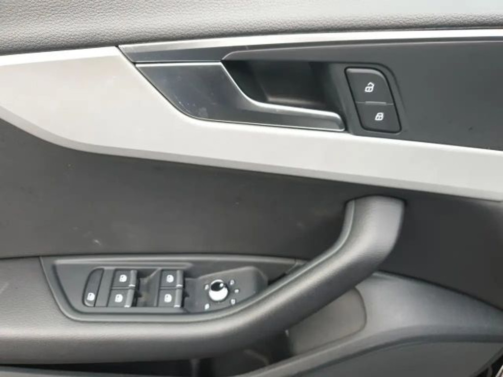 Audi A4 S-Line 40 TFSI