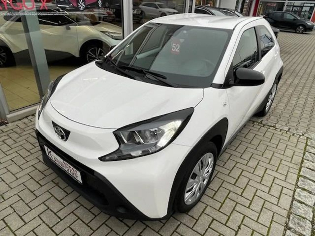 Toyota Aygo X X-play Play