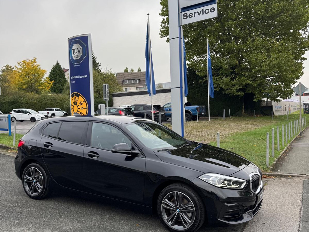BMW 1 Serie 118 Sport Line Sedan 118i