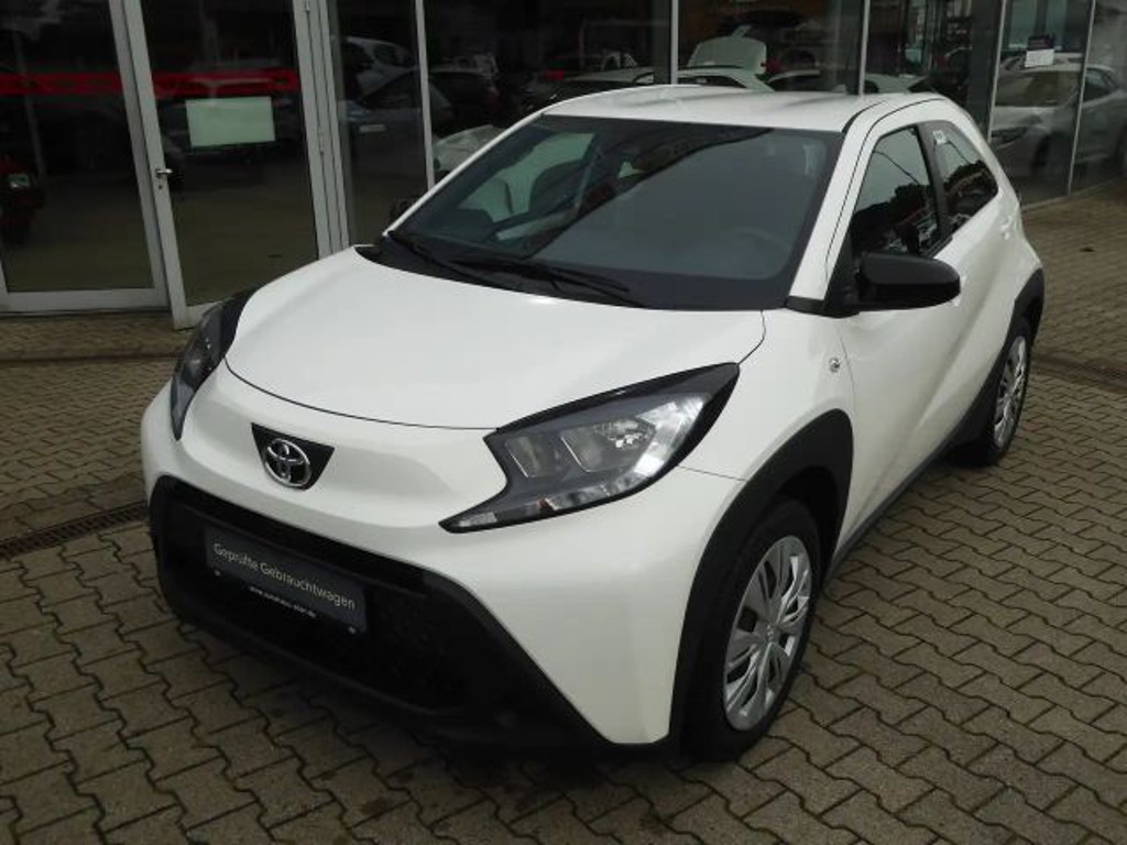 Toyota Aygo X Business Hatchback