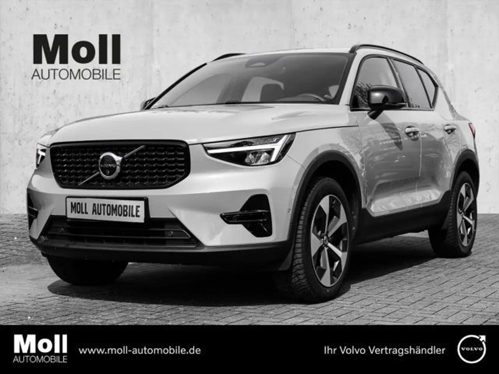 Volvo XC40 Plus Dark
