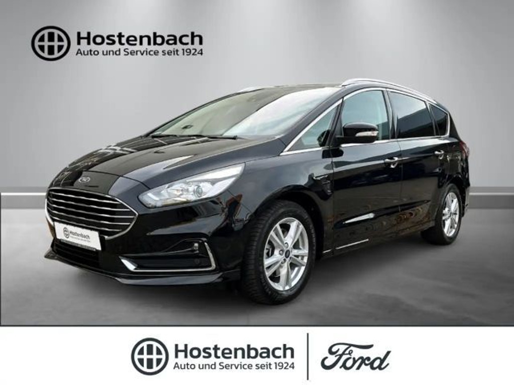 Ford S-Max Titanium