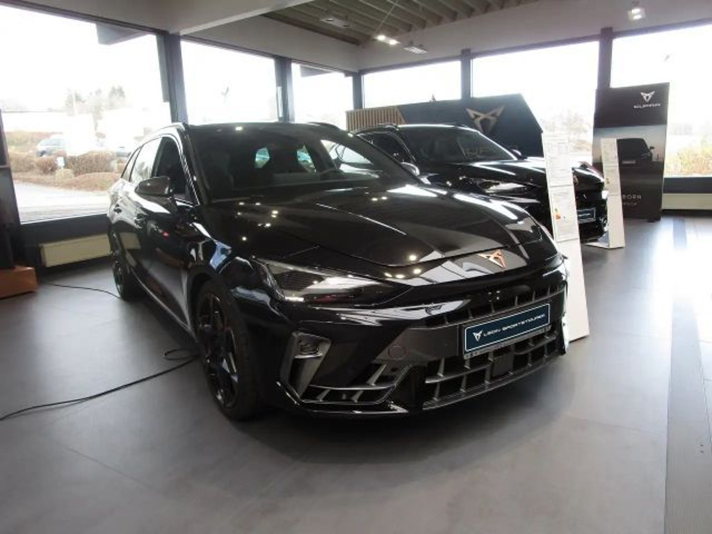 Cupra Leon Sportstourer 4Drive 2.0 TSI DSG VZ